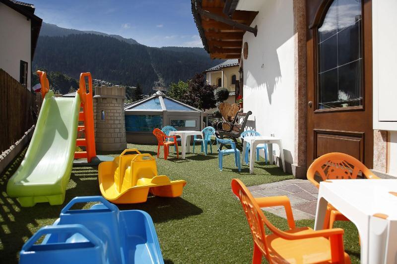 Cavallino Lovely Hotel Andalo Exterior photo